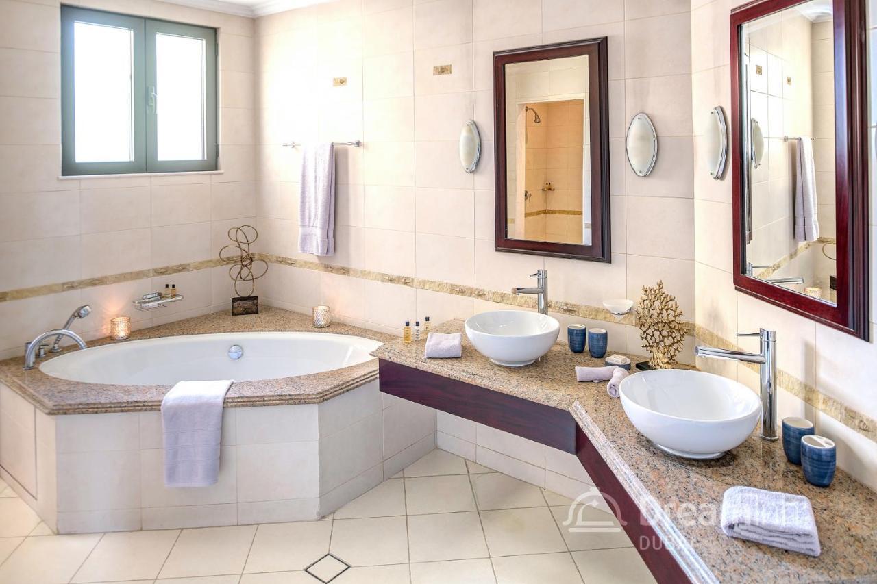 Dream Inn - Arabian Retreat Palm Villa Dubaj Kültér fotó